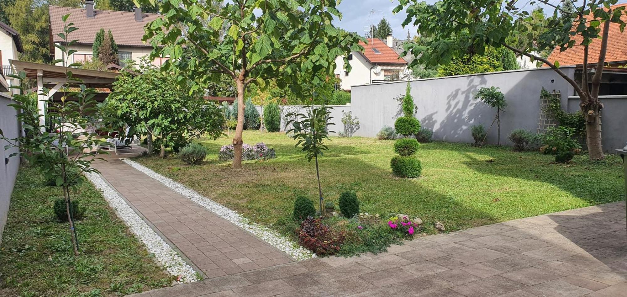 Diamond Palace Varaždin エクステリア 写真
