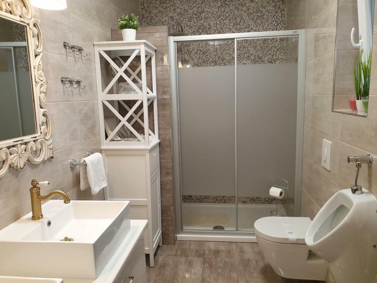 Diamond Palace Varaždin エクステリア 写真