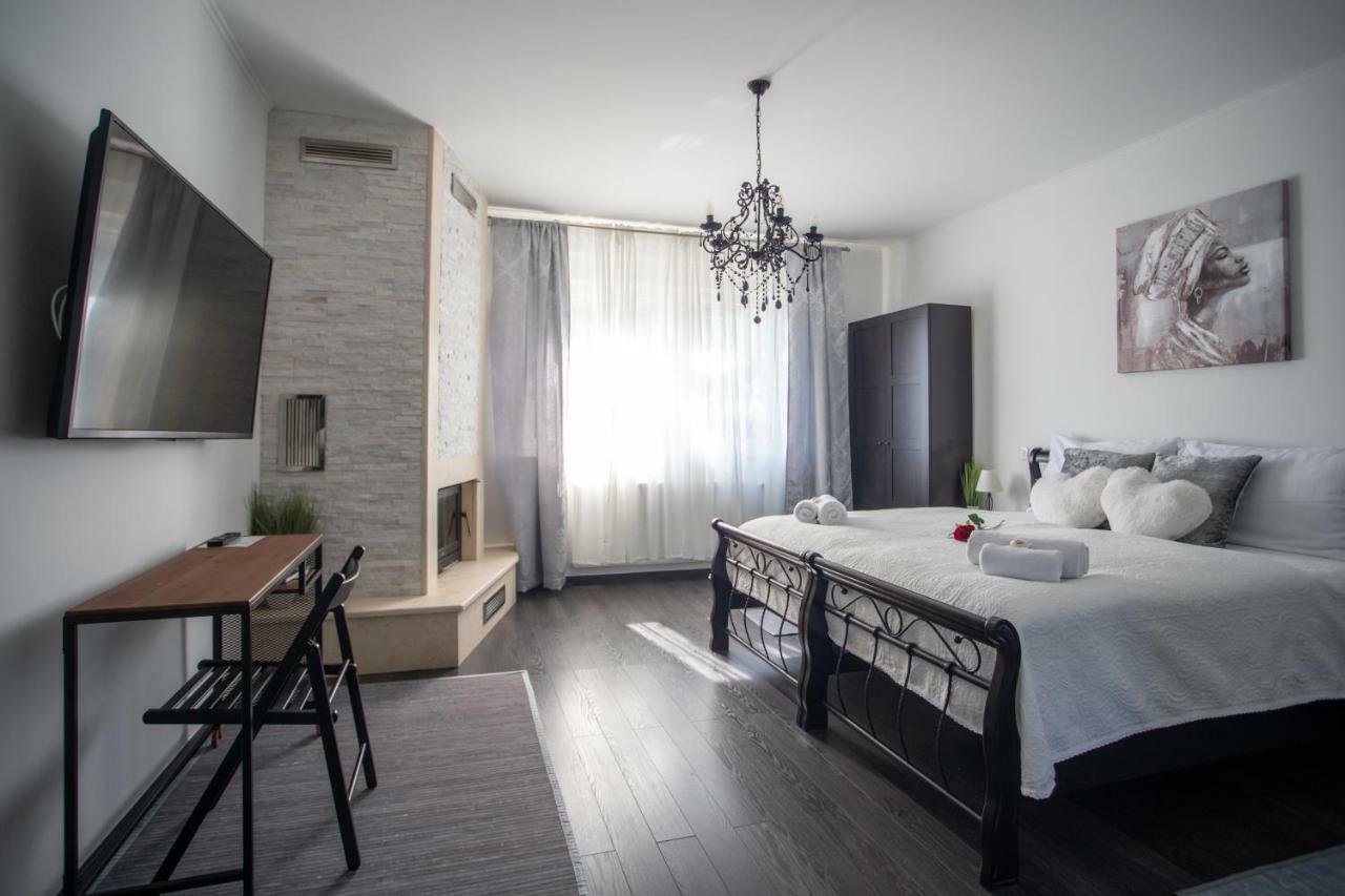 Diamond Palace Varaždin エクステリア 写真